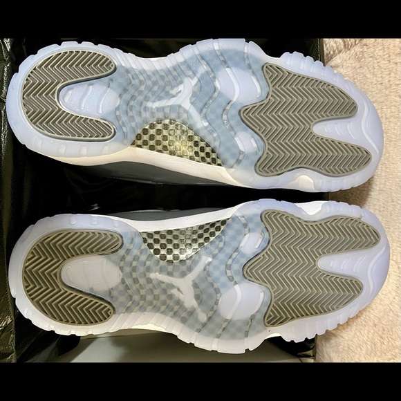 Air Jordan 11’s Retro (2021) Cool Grey main image 5
